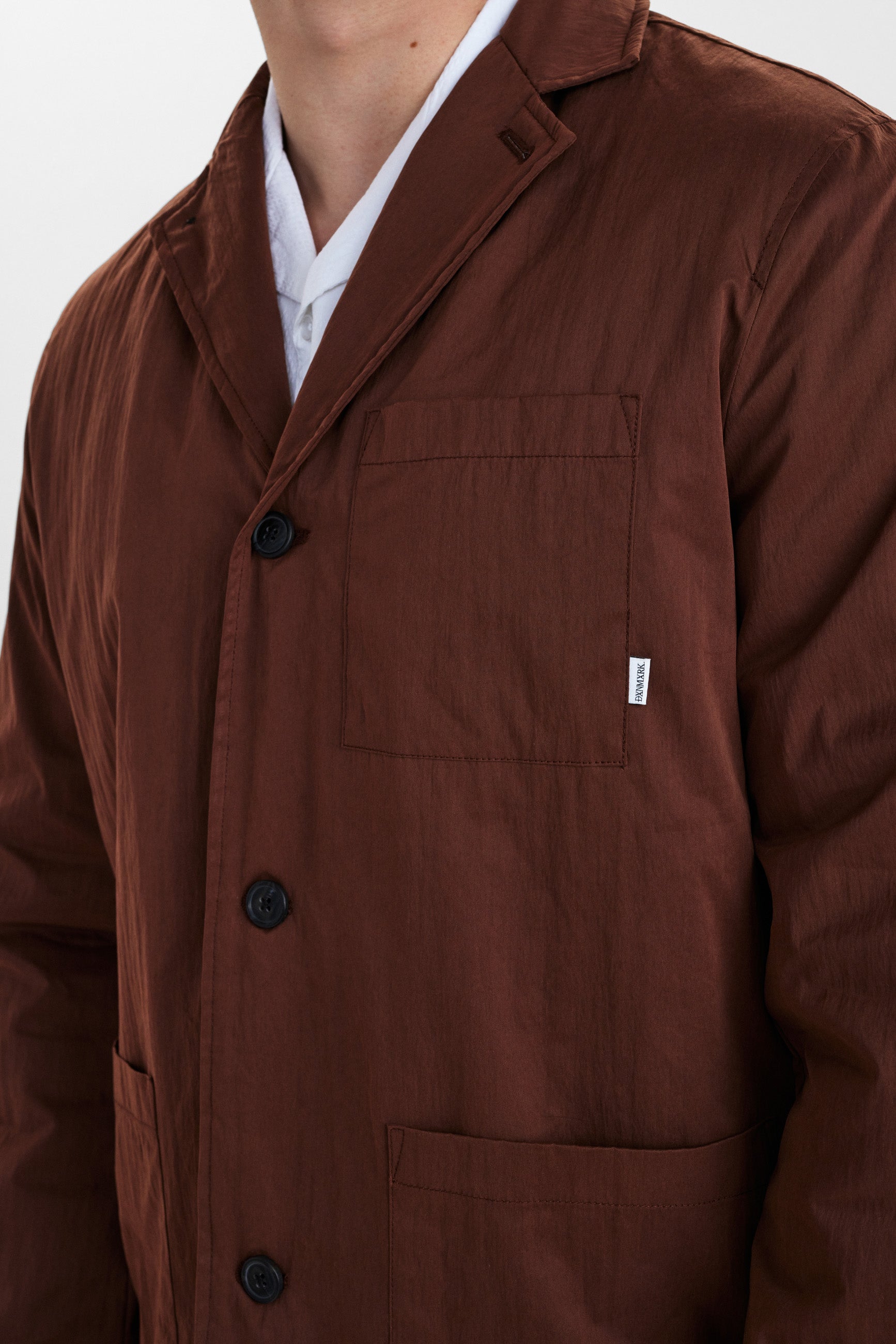 DXNMXRK. DX-Ebu Outlet Dark Brown