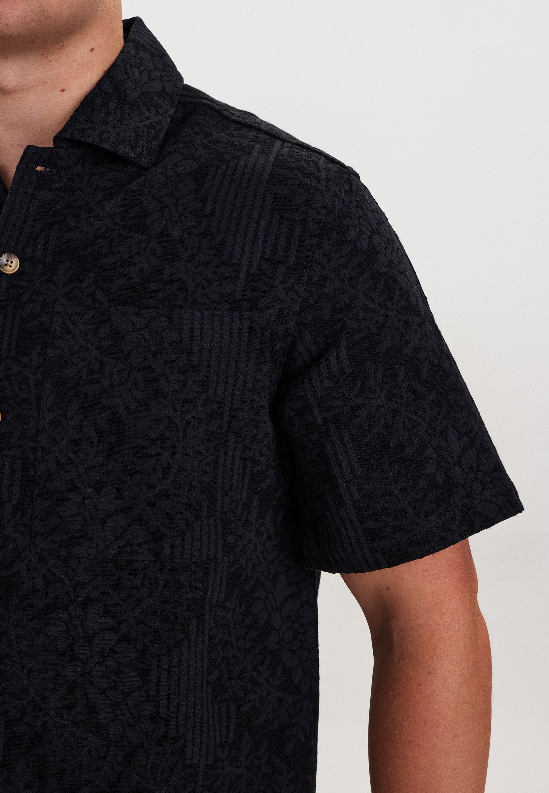 DXNMXRK. DXfabius Outlet Black
